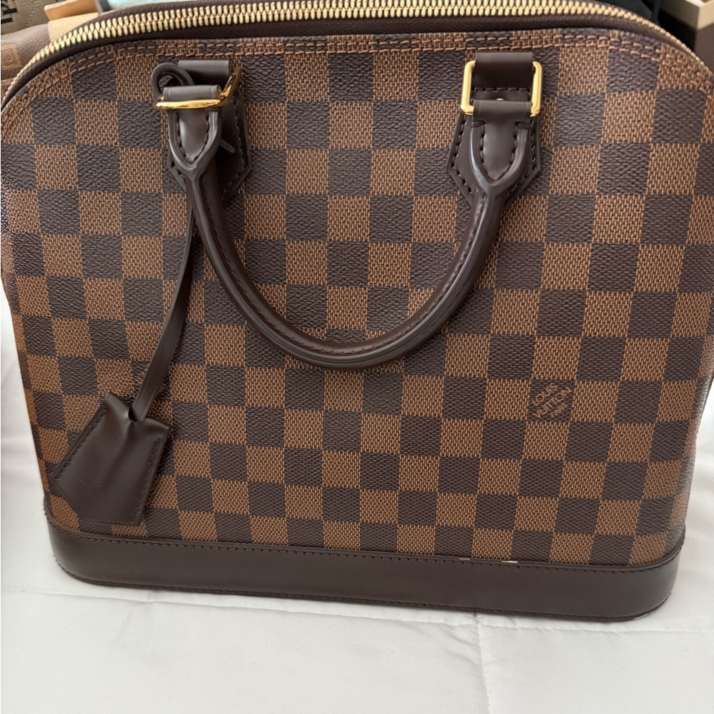 Vintage Authentic Louis Vuitton Designer Handbag